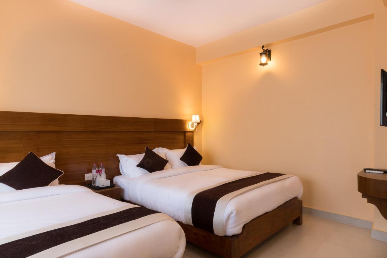 Hotel Lake Shore Pokhara Eksteriør billede