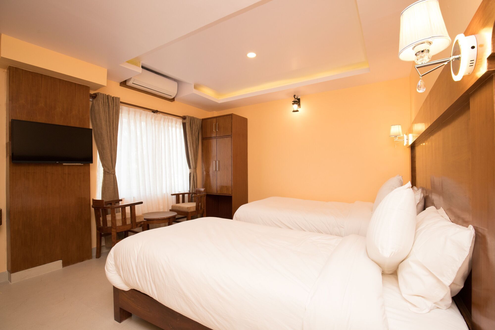 Hotel Lake Shore Pokhara Eksteriør billede